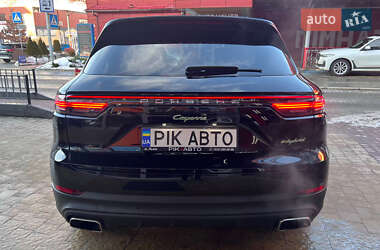 Внедорожник / Кроссовер Porsche Cayenne 2019 в 