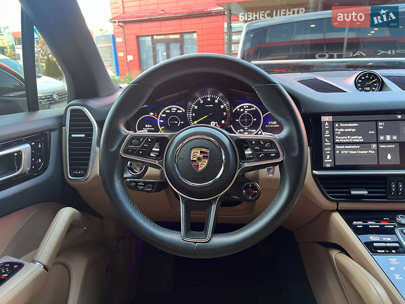 Позашляховик / Кросовер Porsche Cayenne 2019 в Львові