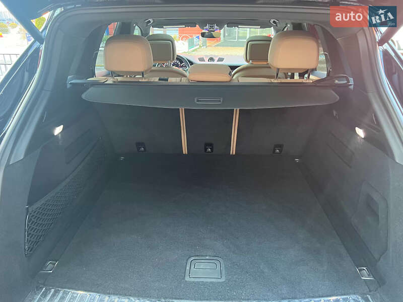 Позашляховик / Кросовер Porsche Cayenne 2019 в Львові