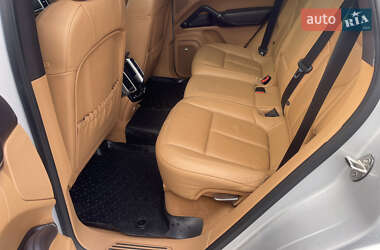 Внедорожник / Кроссовер Porsche Cayenne 2013 в 