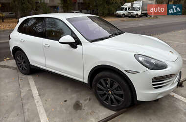 Позашляховик / Кросовер Porsche Cayenne 2012 в Дніпрі