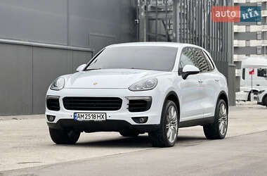 Внедорожник / Кроссовер Porsche Cayenne 2017 в Киеве