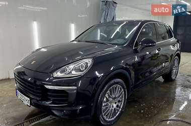 Позашляховик / Кросовер Porsche Cayenne 2014 в Харкові