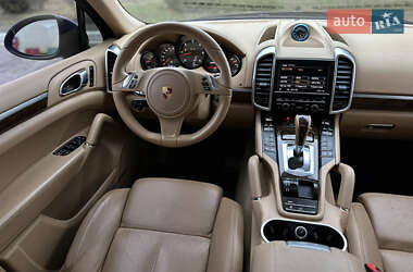 Внедорожник / Кроссовер Porsche Cayenne 2013 в Киеве