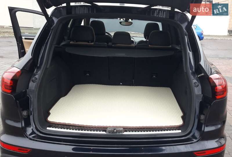 Позашляховик / Кросовер Porsche Cayenne 2015 в Полтаві фото 20 Позашляховик / Кросовер Porsche Cayenne 2015 в Полтаві