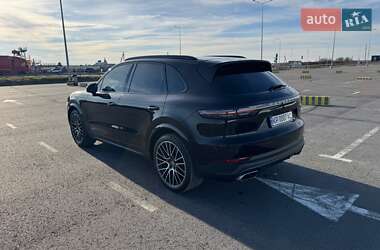 Позашляховик / Кросовер Porsche Cayenne 2018 в Львові