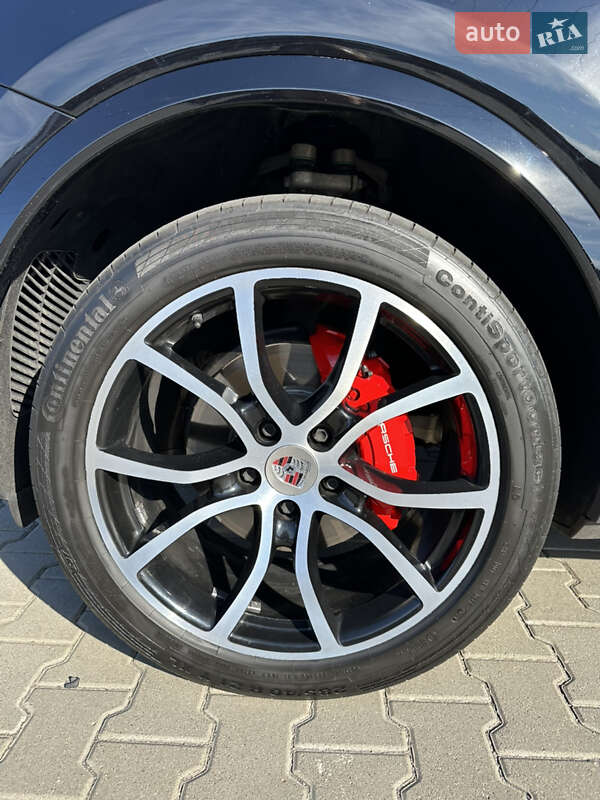 Позашляховик / Кросовер Porsche Cayenne 2019 в Києві