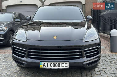 Внедорожник / Кроссовер Porsche Cayenne 2019 в 
