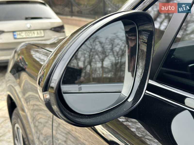 Позашляховик / Кросовер Porsche Cayenne 2019 в Києві