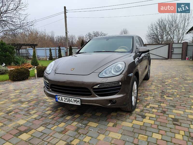 Внедорожник / Кроссовер Porsche Cayenne 2012 в Кривом Роге