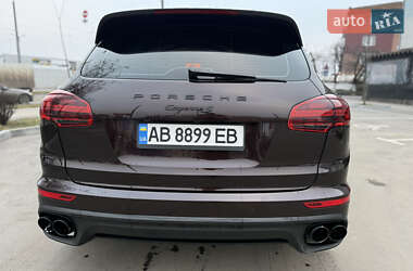 Внедорожник / Кроссовер Porsche Cayenne 2014 в 