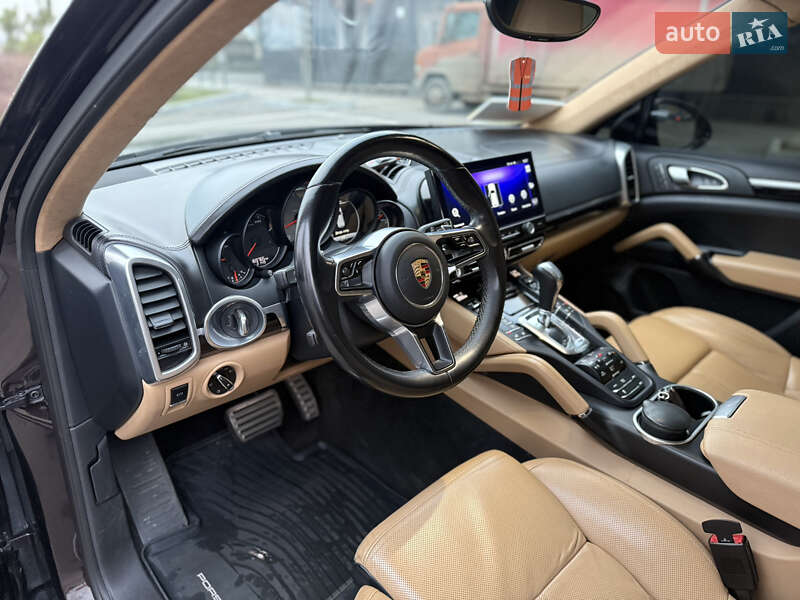 Позашляховик / Кросовер Porsche Cayenne 2014 в Вінниці