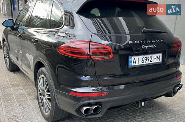 Внедорожник / Кроссовер Porsche Cayenne 2014 в 