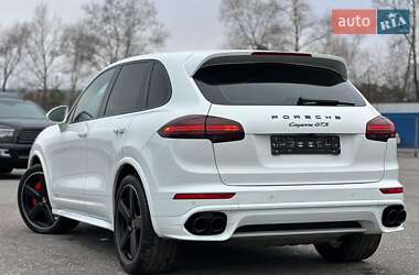 Позашляховик / Кросовер Porsche Cayenne 2016 в Києві