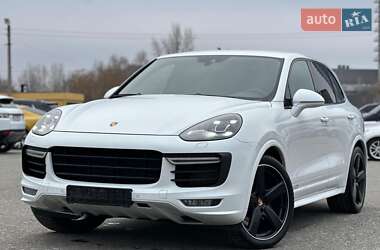 Позашляховик / Кросовер Porsche Cayenne 2016 в Києві