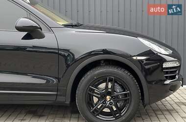 Внедорожник / Кроссовер Porsche Cayenne 2013 в 