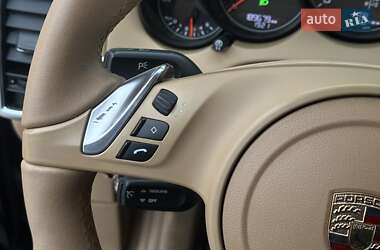 Внедорожник / Кроссовер Porsche Cayenne 2013 в 