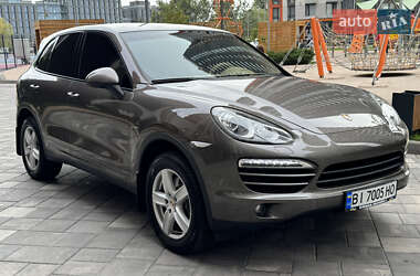 Внедорожник / Кроссовер Porsche Cayenne 2012 в Киеве