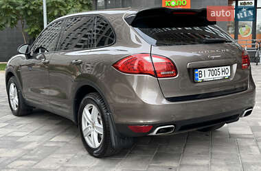 Внедорожник / Кроссовер Porsche Cayenne 2012 в Киеве