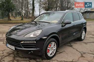 Позашляховик / Кросовер Porsche Cayenne 2011 в Чернівцях