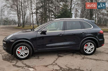 Позашляховик / Кросовер Porsche Cayenne 2011 в Чернівцях