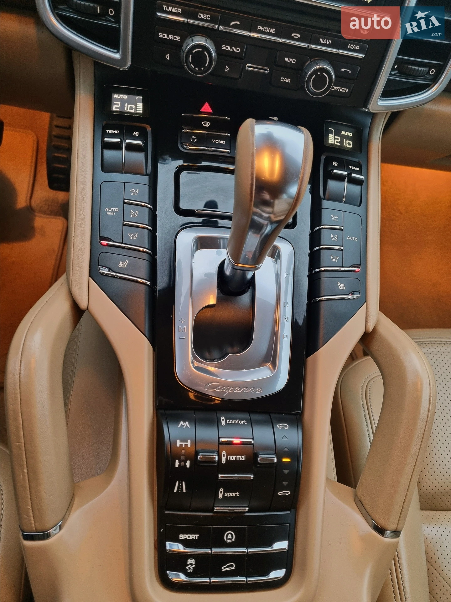 2011 Porsche Cayenne - мініатюра 26