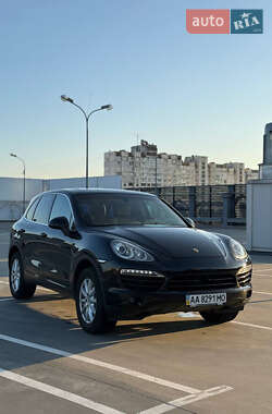 Внедорожник / Кроссовер Porsche Cayenne 2012 в Черновцах