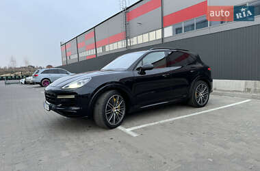 Внедорожник / Кроссовер Porsche Cayenne 2020 в 