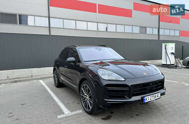 Внедорожник / Кроссовер Porsche Cayenne 2020 в 