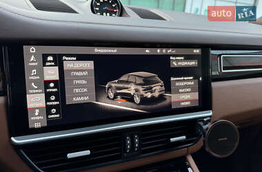 Внедорожник / Кроссовер Porsche Cayenne 2020 в 