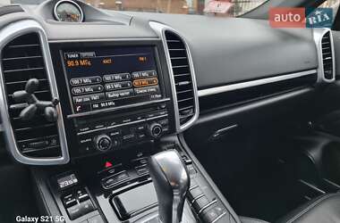 Внедорожник / Кроссовер Porsche Cayenne 2014 в 