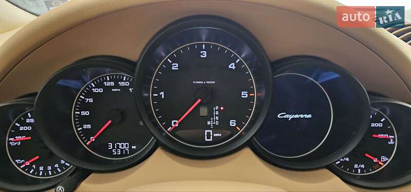 Внедорожник / Кроссовер Porsche Cayenne 2015 в Виннице