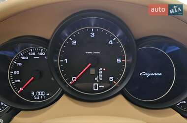 Позашляховик / Кросовер Porsche Cayenne 2015 в 