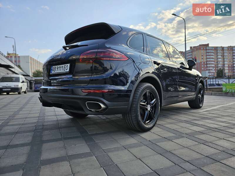 Внедорожник / Кроссовер Porsche Cayenne 2015 в Виннице