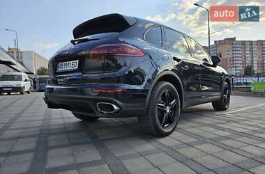 Позашляховик / Кросовер Porsche Cayenne 2015 в 