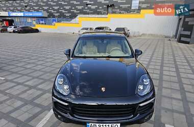 Позашляховик / Кросовер Porsche Cayenne 2015 в 