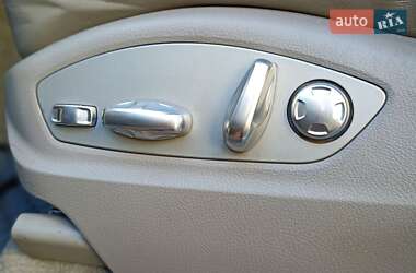 Внедорожник / Кроссовер Porsche Cayenne 2012 в 