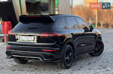 Внедорожник / Кроссовер Porsche Cayenne 2016 в Днепре