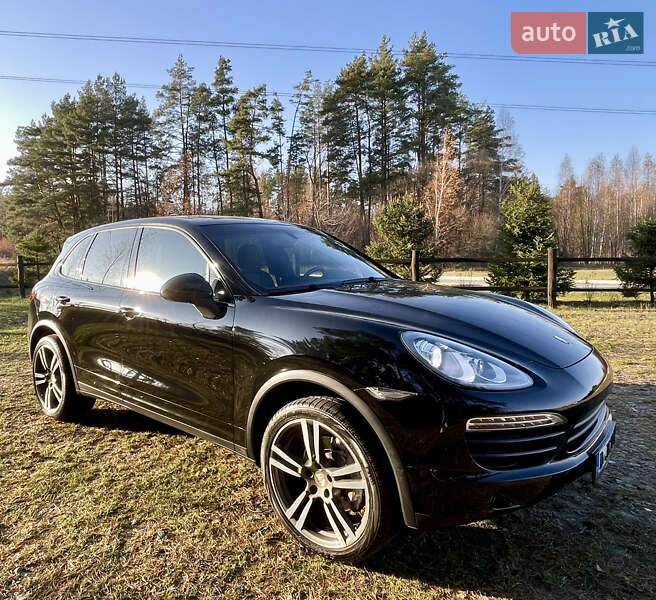 Позашляховик / Кросовер Porsche Cayenne 2012 в Ніжині