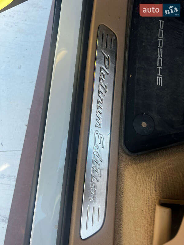 Позашляховик / Кросовер Porsche Cayenne 2016 в Дніпрі фото 4 Позашляховик / Кросовер Porsche Cayenne 2016 в Дніпрі