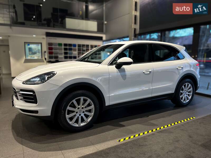 Внедорожник / Кроссовер Porsche Cayenne 2018 в Одессе