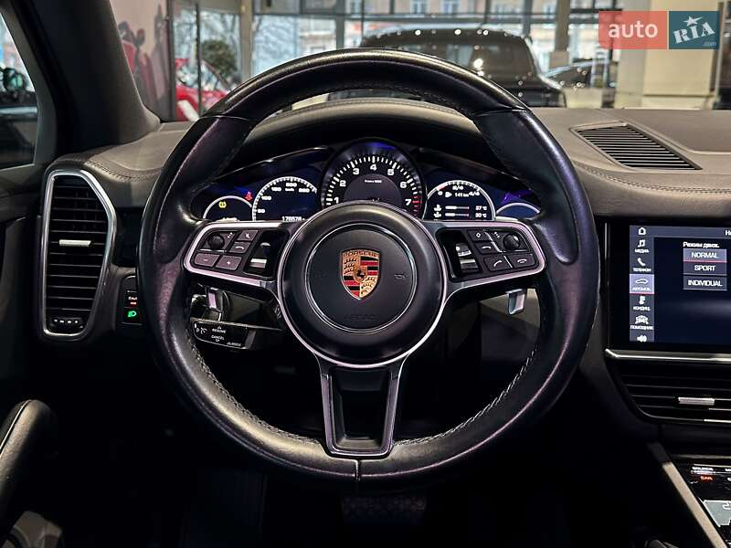 Внедорожник / Кроссовер Porsche Cayenne 2018 в Одессе