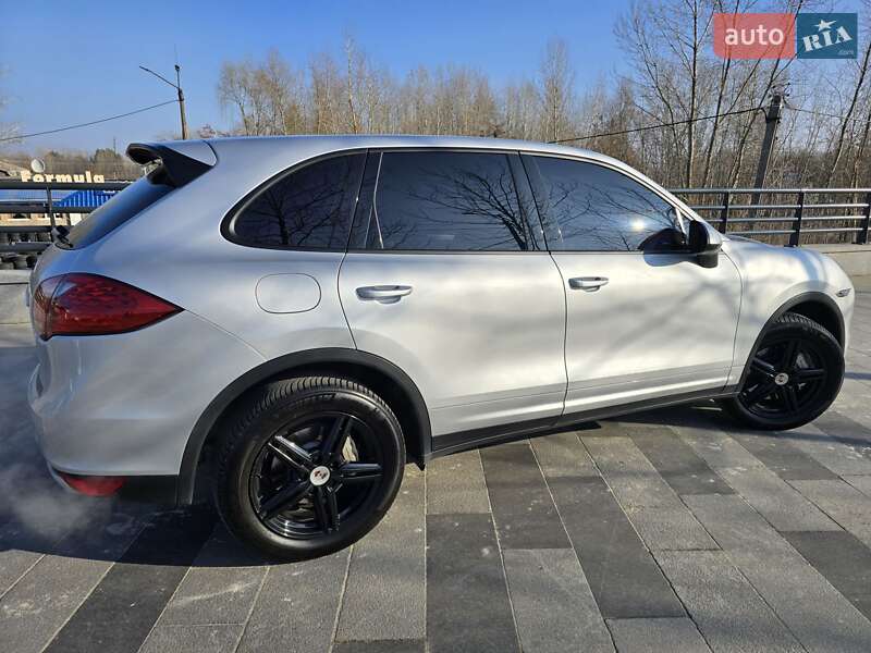 Внедорожник / Кроссовер Porsche Cayenne 2010 в Днепре