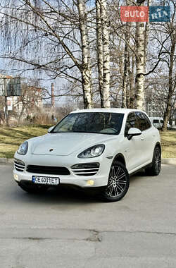 Внедорожник / Кроссовер Porsche Cayenne 2011 в Черновцах