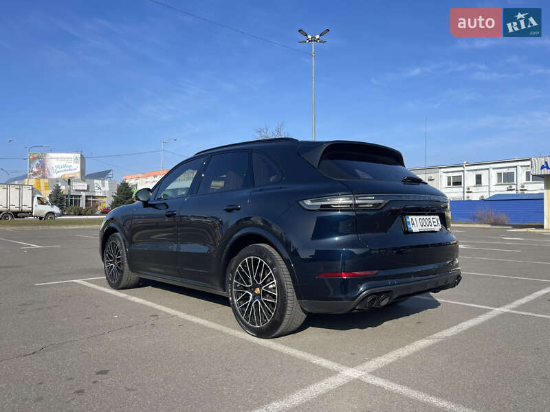 Позашляховик / Кросовер Porsche Cayenne 2020 в Києві