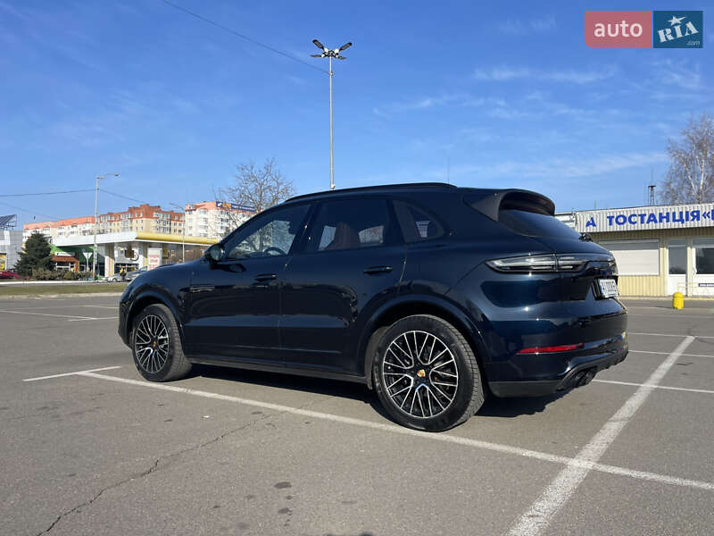 Позашляховик / Кросовер Porsche Cayenne 2020 в Києві
