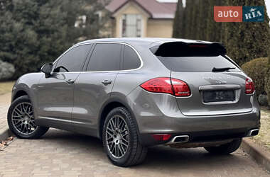 Внедорожник / Кроссовер Porsche Cayenne 2013 в Сарнах