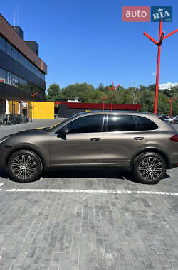 Porsche Cayenne 2012 Porsche Cayenne 2012