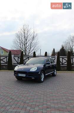 Внедорожник / Кроссовер Porsche Cayenne 2005 в 