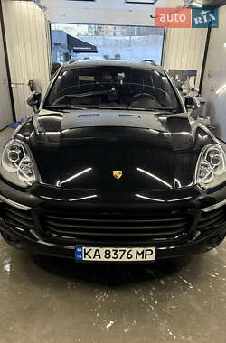 Porsche Cayenne 2016